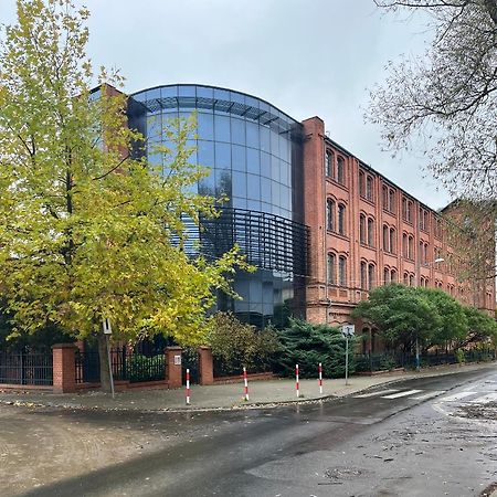 Loft Stara Tkalnia Apartman Zielona Góra Kültér fotó