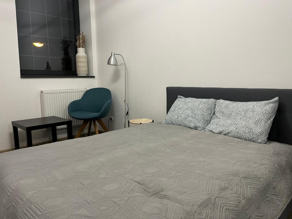 Loft Stara Tkalnia Apartman Zielona Góra Kültér fotó